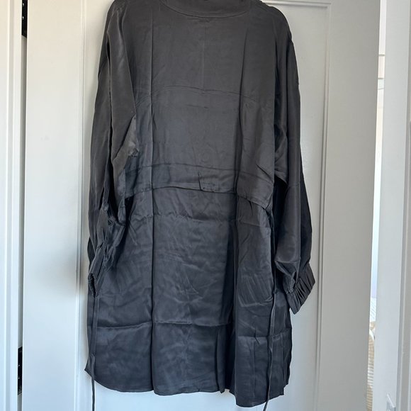 Lunya Washable Silk Robe L/XL Black Eclipse Self Tie Belt Pockets Hypoallergenic - Picture 10 of 11